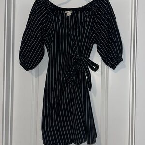 New never worn, Billabong wrap dress
